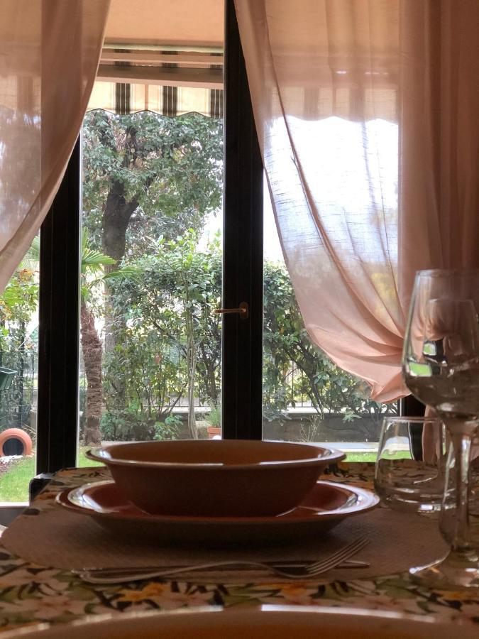 Casa Mimosa Lägenhet Salò Exteriör bild