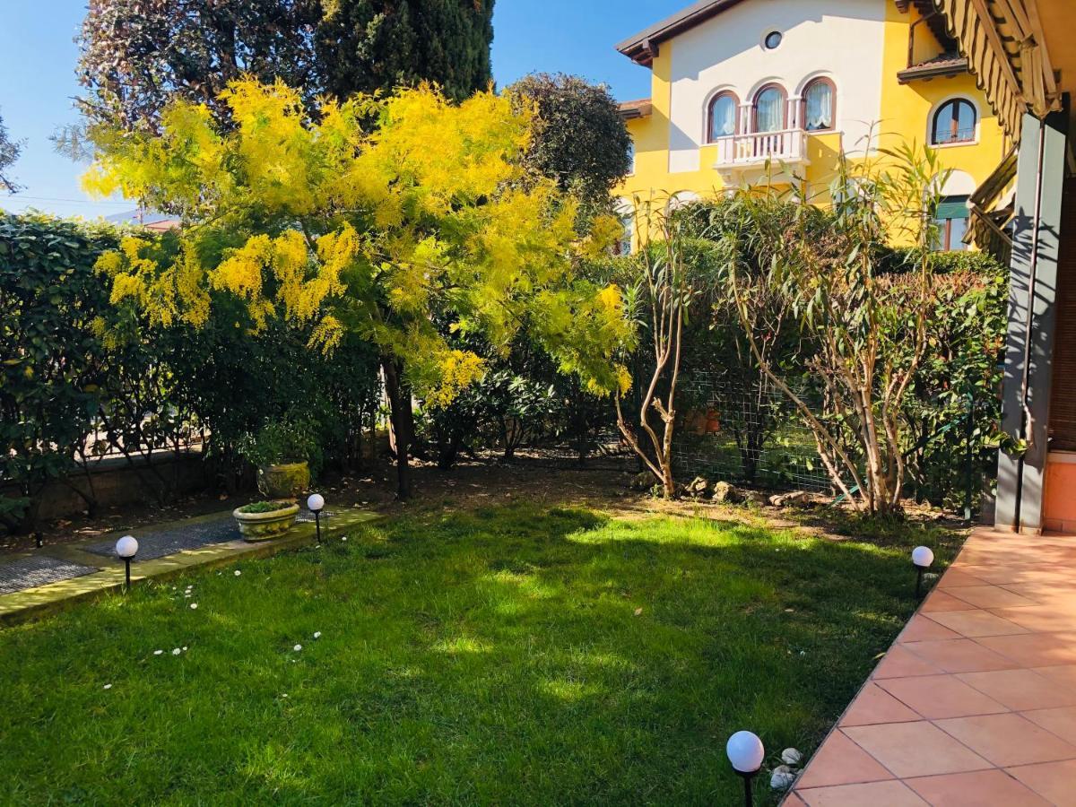 Casa Mimosa Lägenhet Salò Exteriör bild